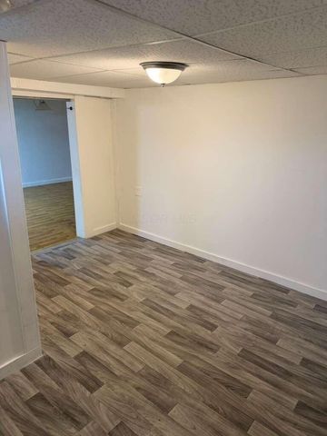 693 Maurine Drive, Columbus, OH 43228