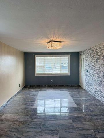 693 Maurine Drive, Columbus, OH 43228