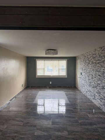 693 Maurine Drive, Columbus, OH 43228