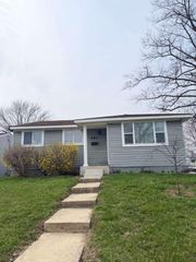 693 Maurine Drive, Columbus, OH 43228