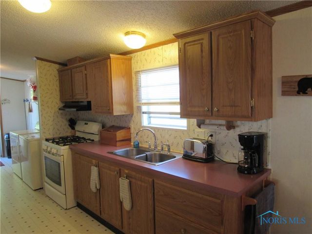 207 Modoc Trail, Montpelier, OH 43543