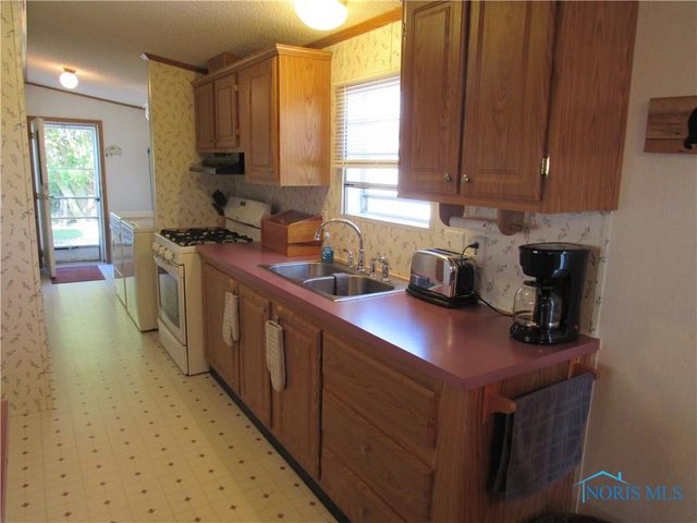 207 Modoc Trail, Montpelier, OH 43543