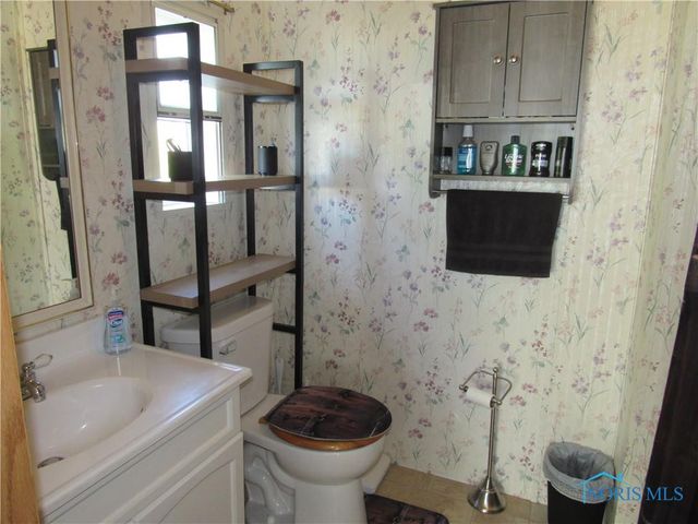 207 Modoc Trail, Montpelier, OH 43543