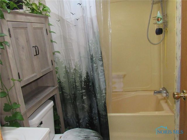 207 Modoc Trail, Montpelier, OH 43543