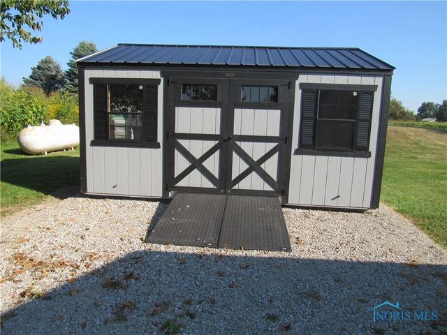 207 Modoc Trail, Montpelier, OH 43543