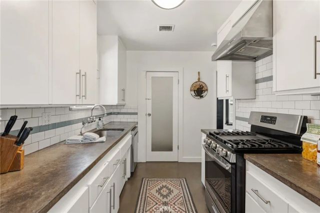6636 Yarmouth, Reseda, CA 91335