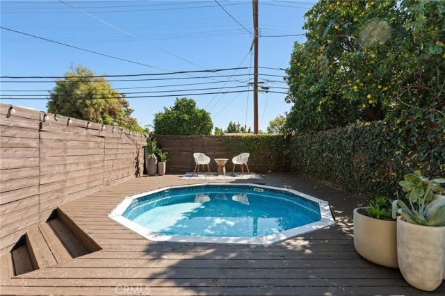 6636 Yarmouth, Reseda, CA 91335