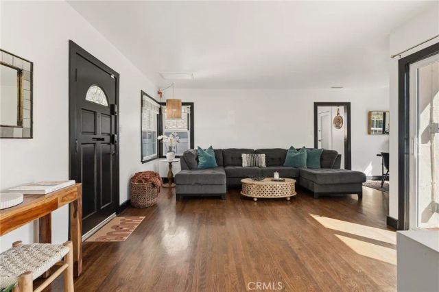 6636 Yarmouth, Reseda, CA 91335