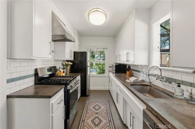 6636 Yarmouth, Reseda, CA 91335