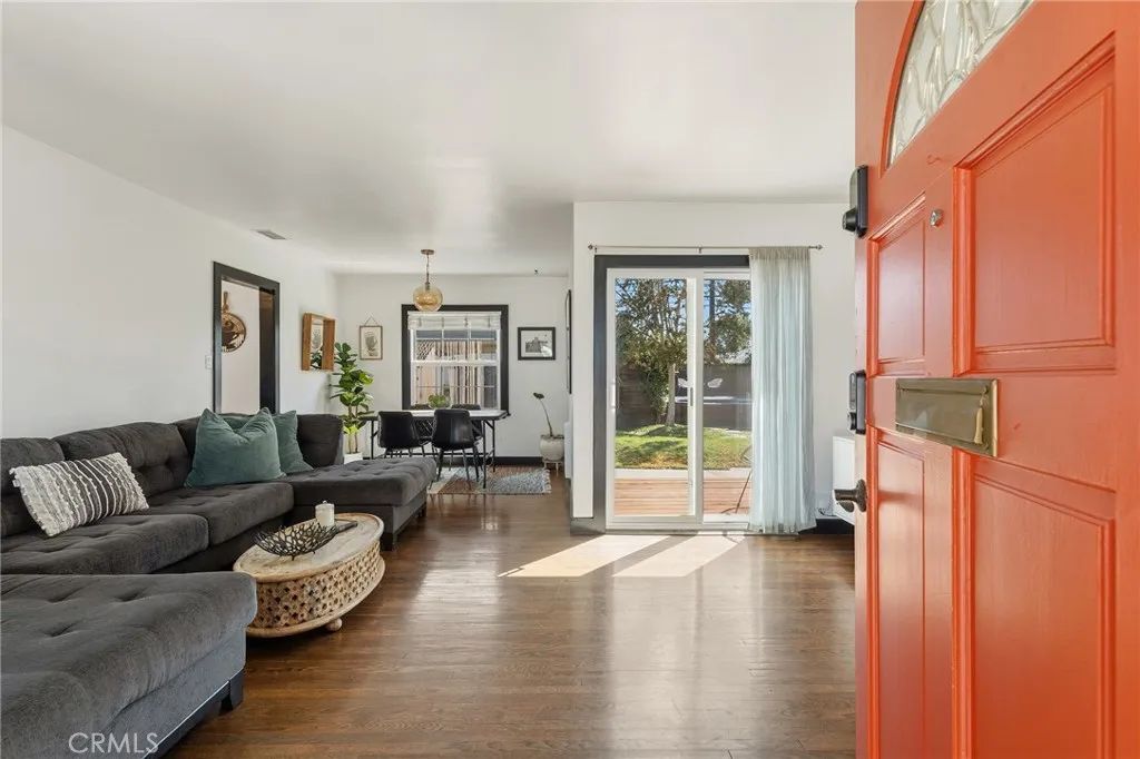 6636 Yarmouth, Reseda, CA 91335