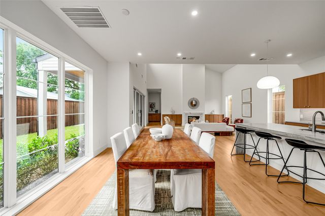 2410 N Prairie Avenue, Dallas, TX 75204