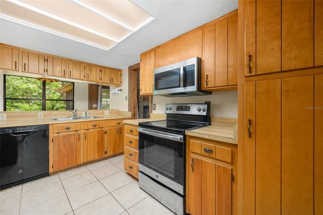 1301 NW 94TH STREET, Gainesville, FL 32606