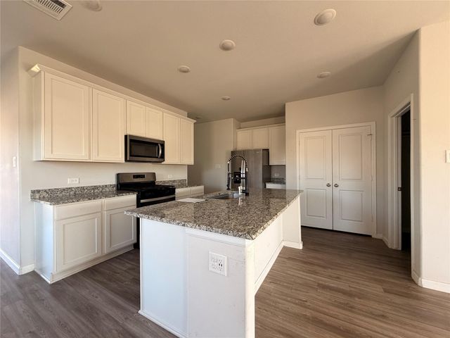 17104 Coulter Pine Court, Conroe, TX 77302