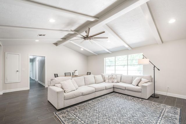 5907 Crosby Dayton Road, Crosby, TX 77532