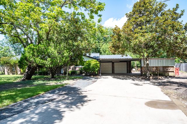 5907 Crosby Dayton Road, Crosby, TX 77532