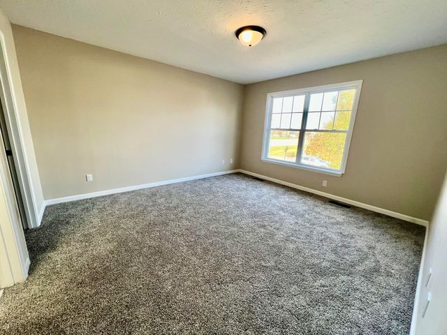 1996 Sandersville Road, Lexington, KY 40511