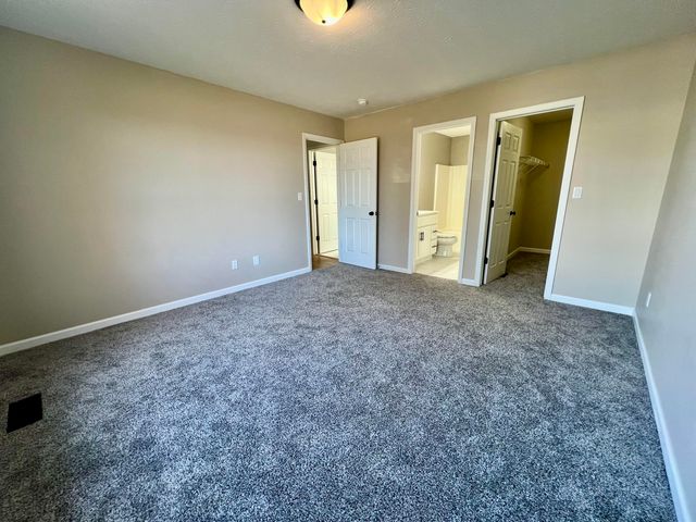 1996 Sandersville Road, Lexington, KY 40511