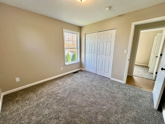 1996 Sandersville Road, Lexington, KY 40511