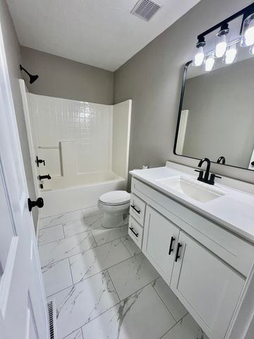 1996 Sandersville Road, Lexington, KY 40511