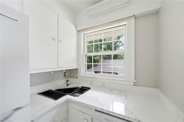 532 Central Avenue, Burlington, NC 27215