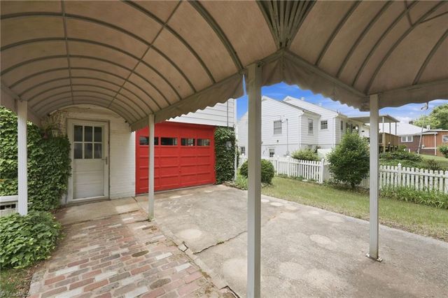 532 Central Avenue, Burlington, NC 27215