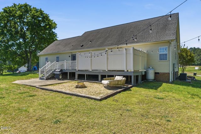 104 Churchill Downs Drive, Clayton, NC 27520