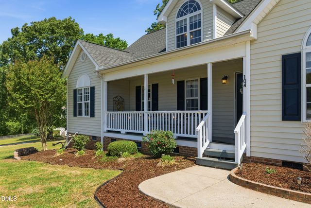 104 Churchill Downs Drive, Clayton, NC 27520