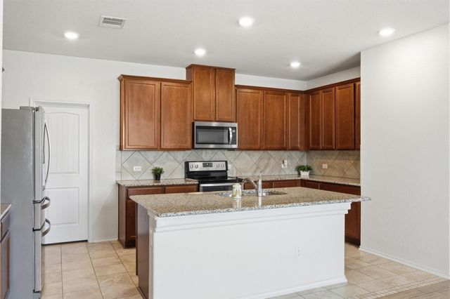 16616 Brogan LN, Pflugerville, TX 78660