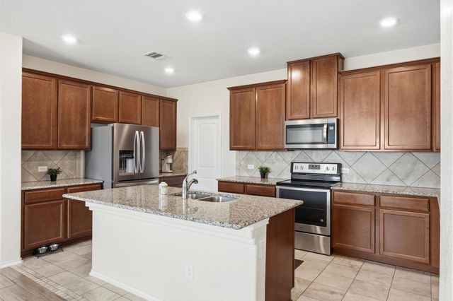 16616 Brogan LN, Pflugerville, TX 78660