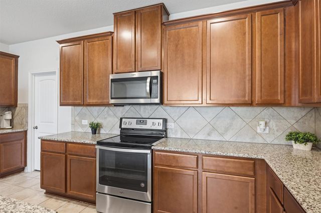 16616 Brogan LN, Pflugerville, TX 78660
