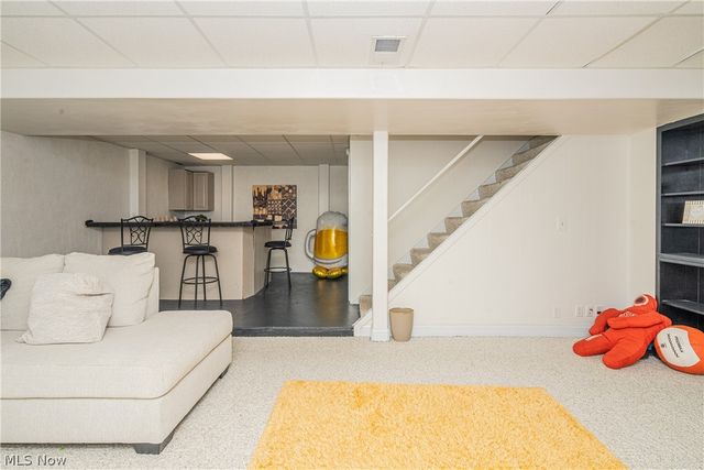 375 Sleepy Hollow Drive, Canfield, OH 44406