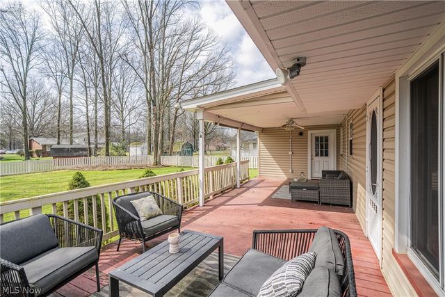 375 Sleepy Hollow Drive, Canfield, OH 44406