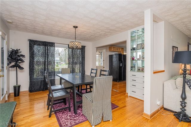 375 Sleepy Hollow Drive, Canfield, OH 44406