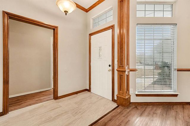 1921 E Cottonwood Terrace, Mustang, OK 73064