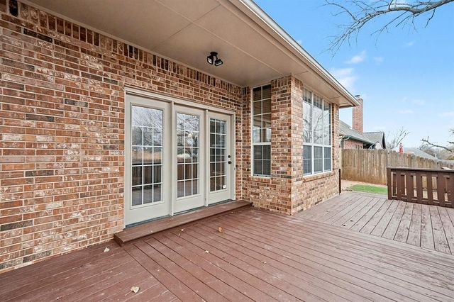 1921 E Cottonwood Terrace, Mustang, OK 73064