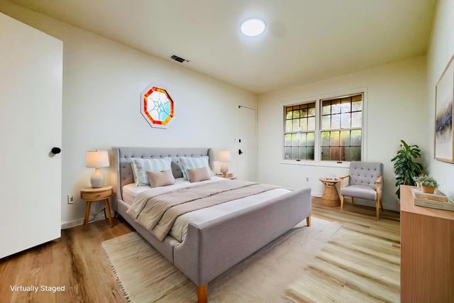 8155 N Fowler Avenue, Clovis, CA 93619