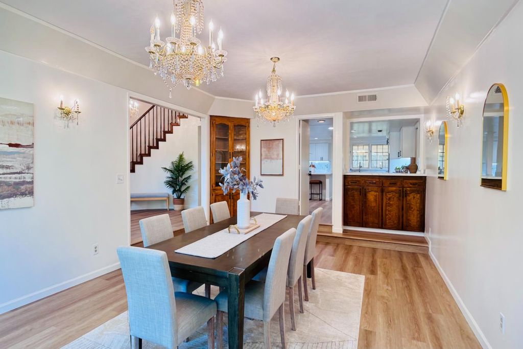Image 17 of property listing at 8155 N Fowler Avenue, Clovis, CA 93619