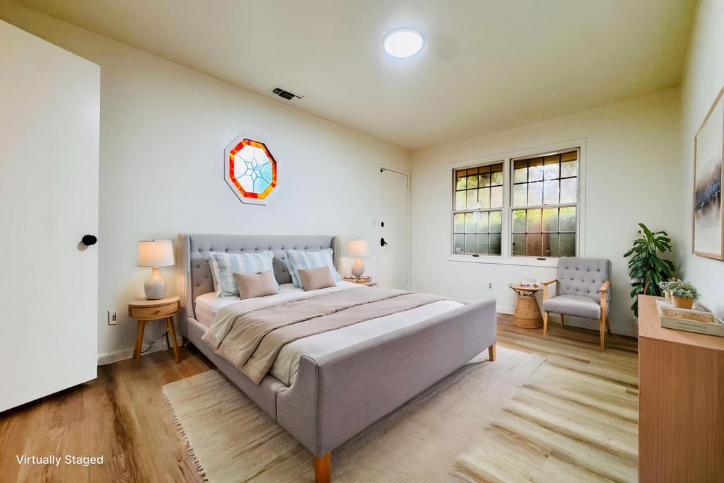 Image 51 of property listing at 8155 N Fowler Avenue, Clovis, CA 93619