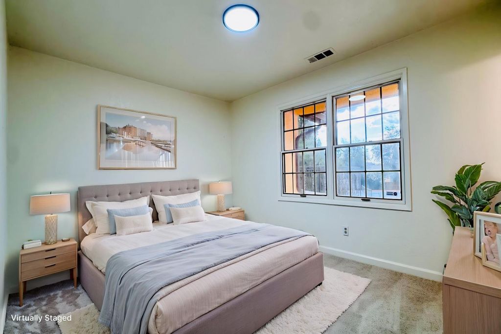Image 54 of property listing at 8155 N Fowler Avenue, Clovis, CA 93619
