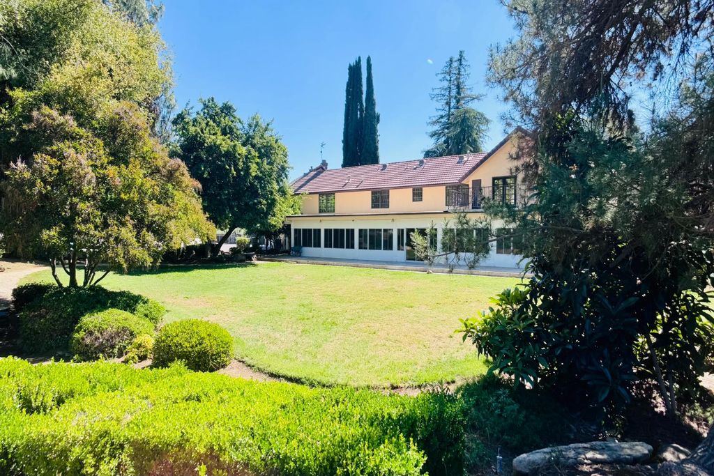 Image 6 of property listing at 8155 N Fowler Avenue, Clovis, CA 93619