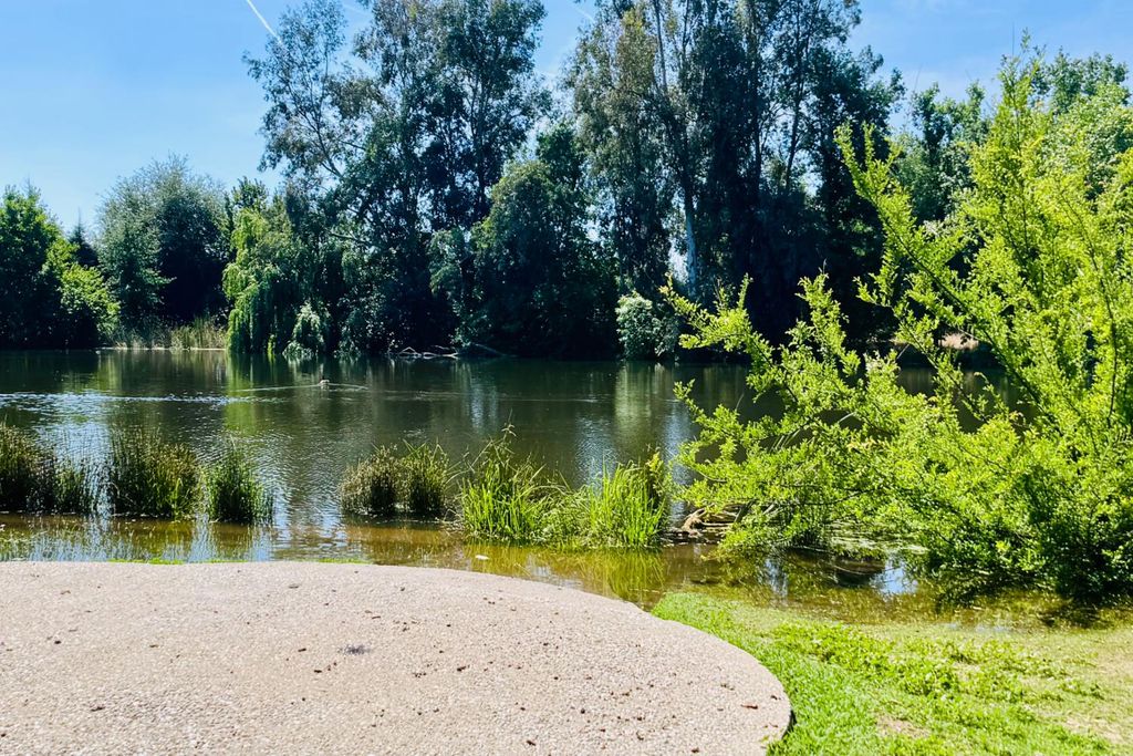 Image 66 of property listing at 8155 N Fowler Avenue, Clovis, CA 93619
