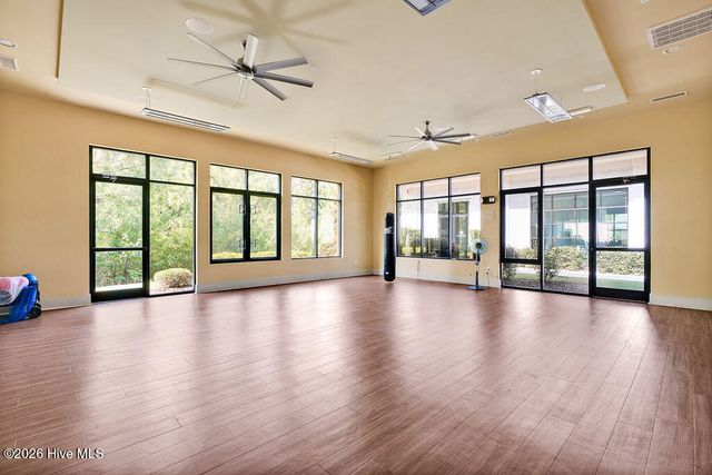 2552 E Timber Crest Drive NE, Leland, NC 28451