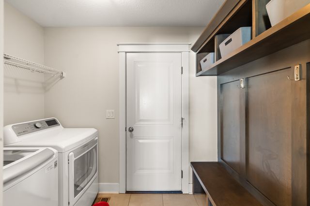 532 Shiloh Rose Parkway NW, Bondurant, IA 50035