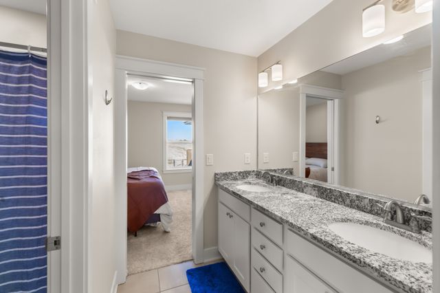 532 Shiloh Rose Parkway NW, Bondurant, IA 50035