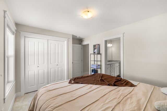 532 Shiloh Rose Parkway NW, Bondurant, IA 50035