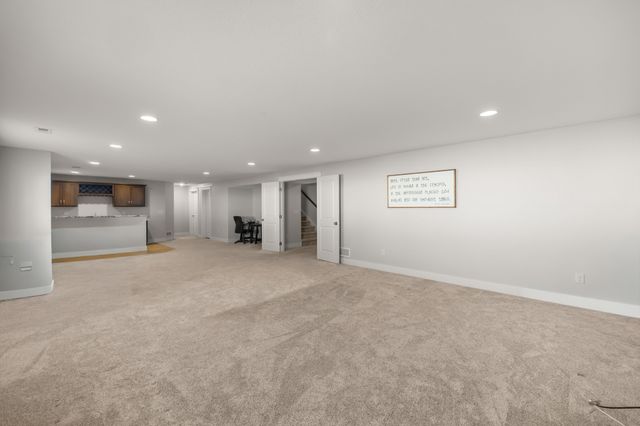 532 Shiloh Rose Parkway NW, Bondurant, IA 50035