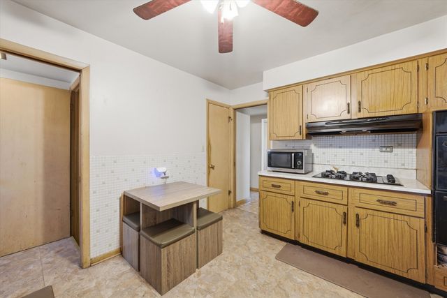 16712 Elm Street, South Holland, IL 60473