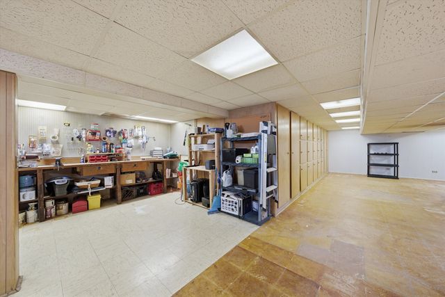 16712 Elm Street, South Holland, IL 60473