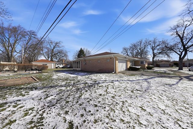 16712 Elm Street, South Holland, IL 60473