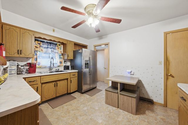 16712 Elm Street, South Holland, IL 60473